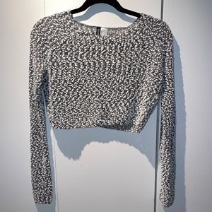 H&M black & white crocheted crop top with crewneck
